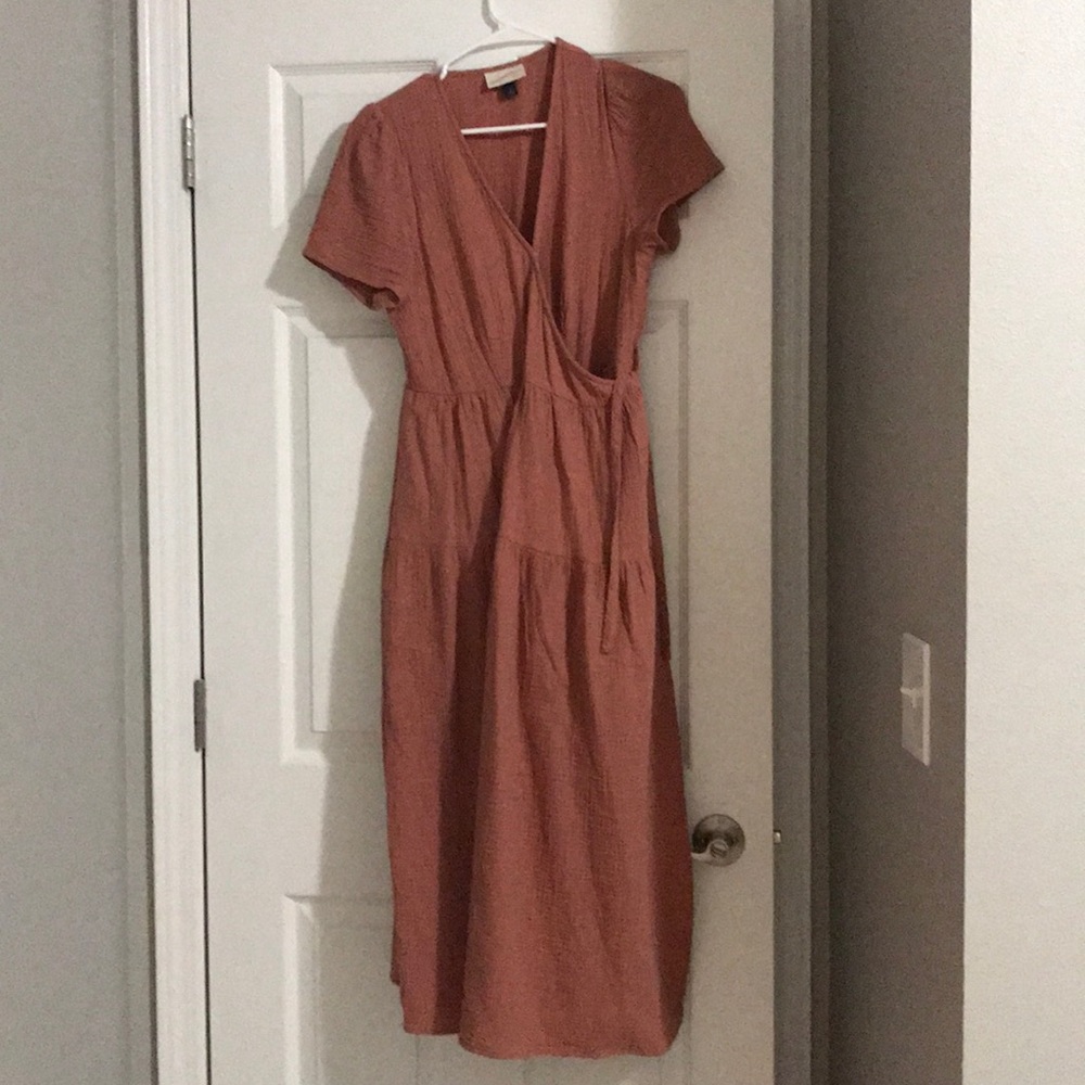 Universal Theead midi dress